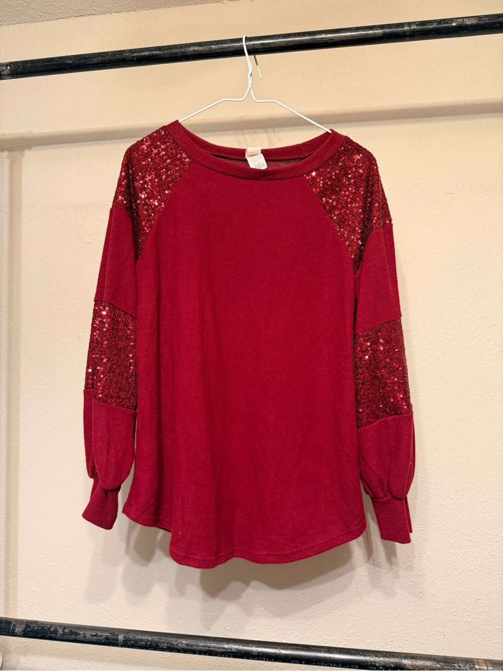 7th Ray Red Sequin Sleeve Raglan Sweatshirt